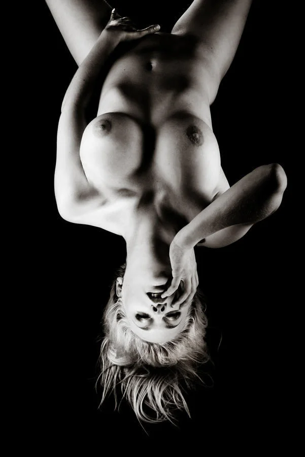 Artistieke Naaktfoto´s / Boudoirfoto´s / erotische foto´s Antwerpen Brussel Gent